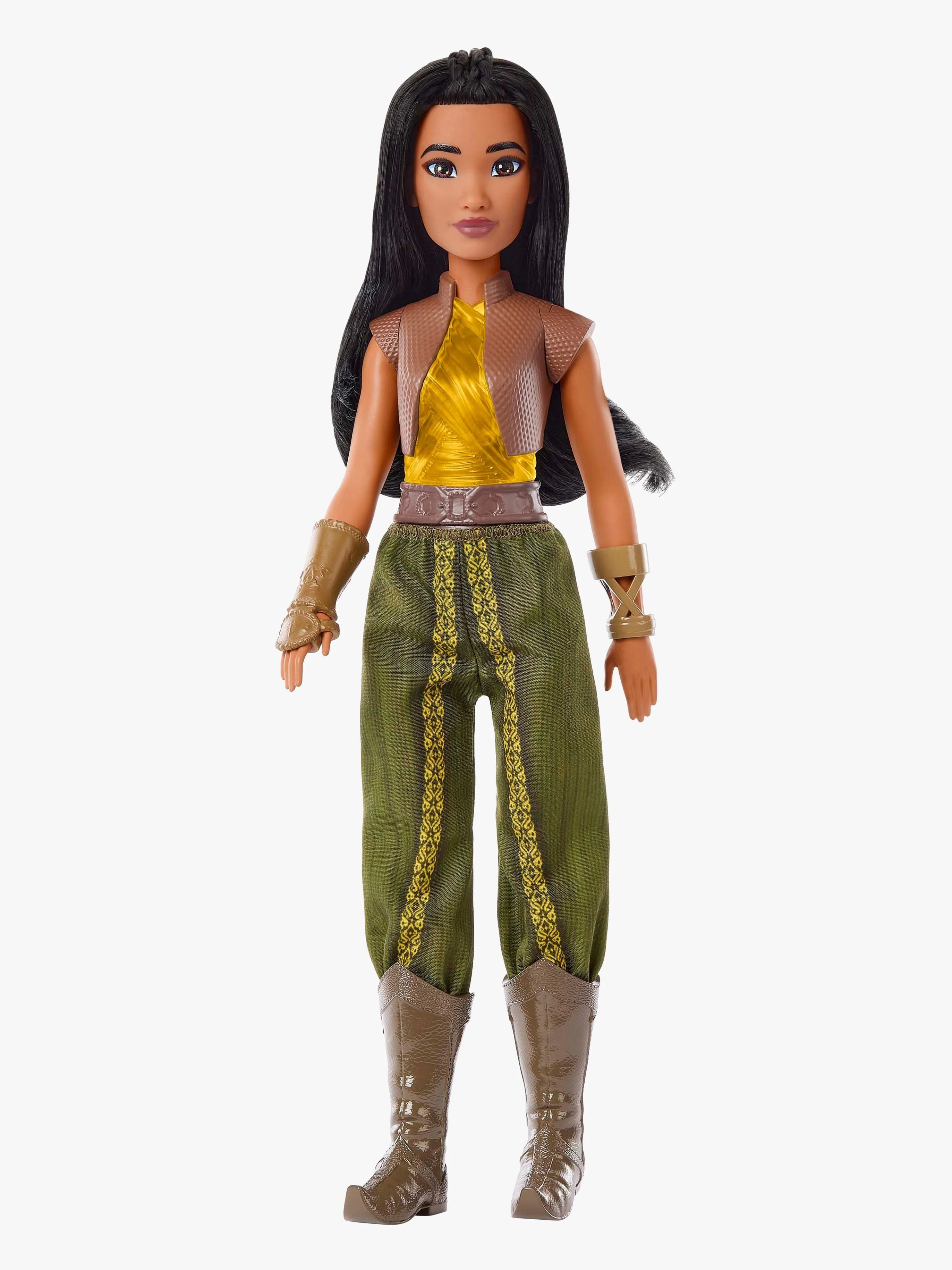 En nyfiken person använder sina prinsessdockor och blir sugen på att köpa fler.